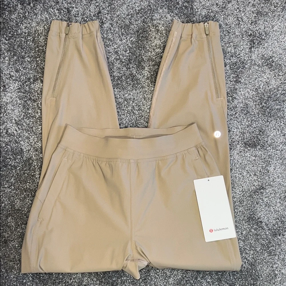 Lululemon Adapted State HR Jogger *Short Women’s Size 2- NWT - Picture 2 of 6
